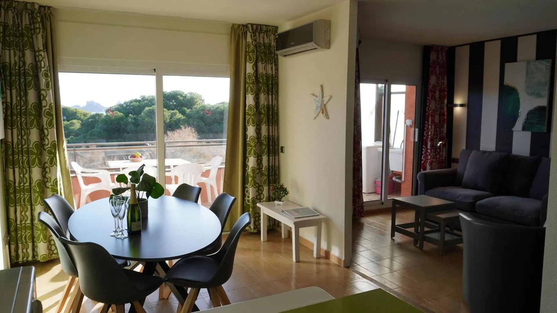 Pineda Beach 43, L'Estartit - Centro - Es-323-49